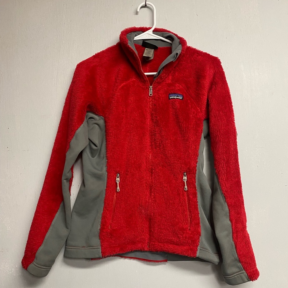 Patagonia jacket womens small red grey zip up fuzzy jacket polartec outdoor coat